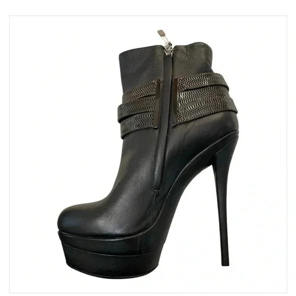 RODO LEATHER HEELS MADE IN ITALY NIB SIZE 9.5